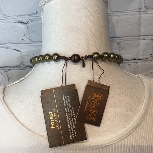 TRESKA FOREST COLLECTIONS BEADED LEAF NECKLACE NWT - Picture 5 of 6